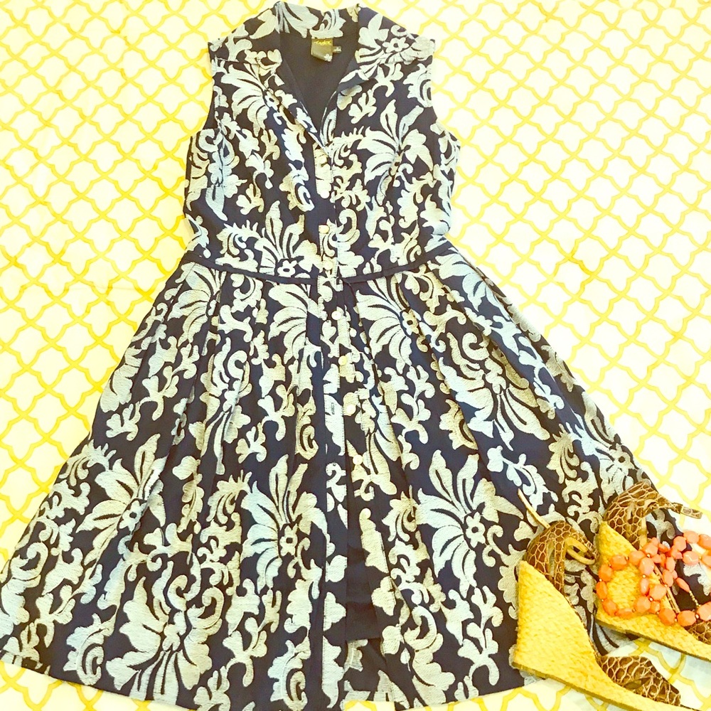 Taylor Dress Sz 6